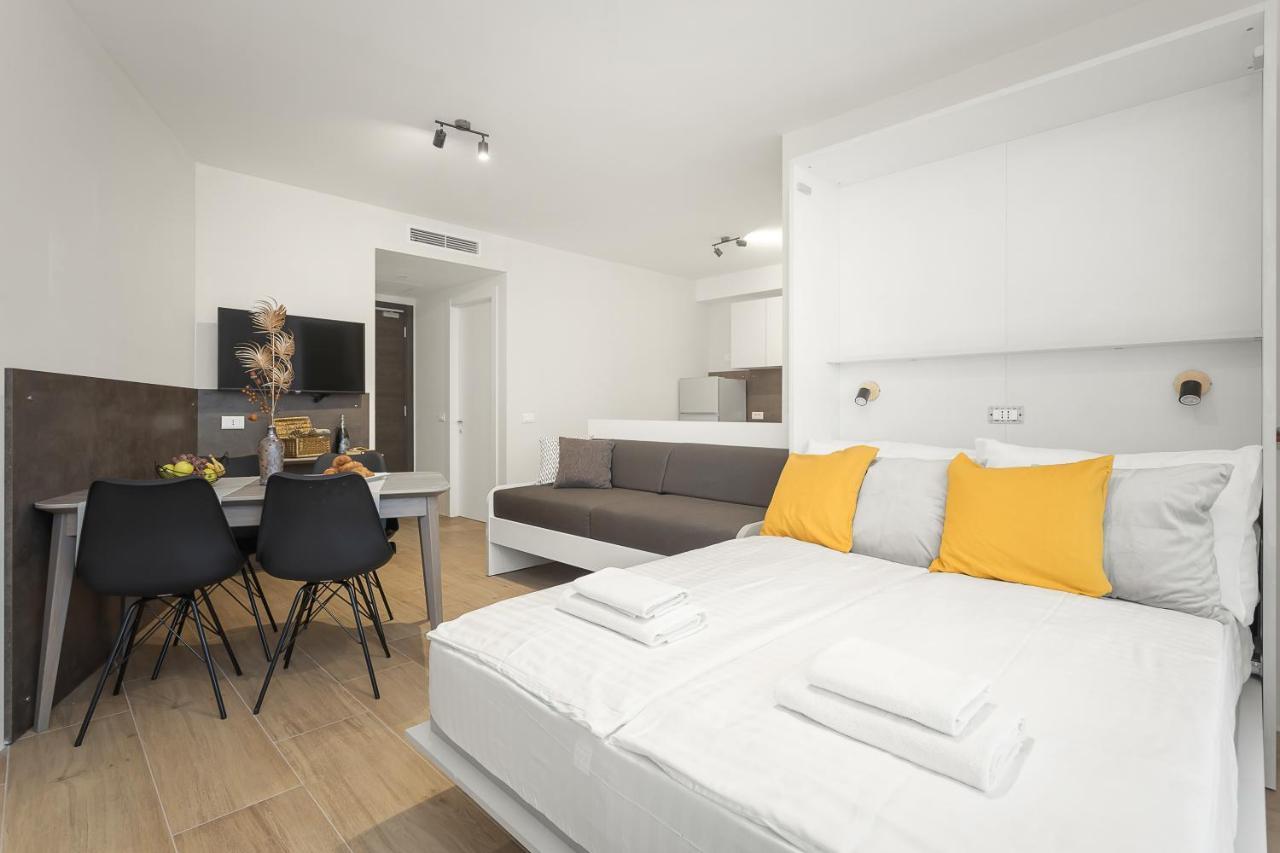 Residence Del Mar Emotion Ližnjan Екстериор снимка